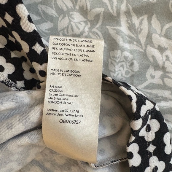 Maeve by Anthropologie Black and White Floral Blouse - Picture 4 of 4